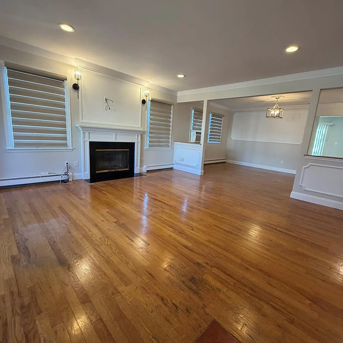 3 bed, 2.5 bath, 3284 sqft, $4,750 — Photo 3