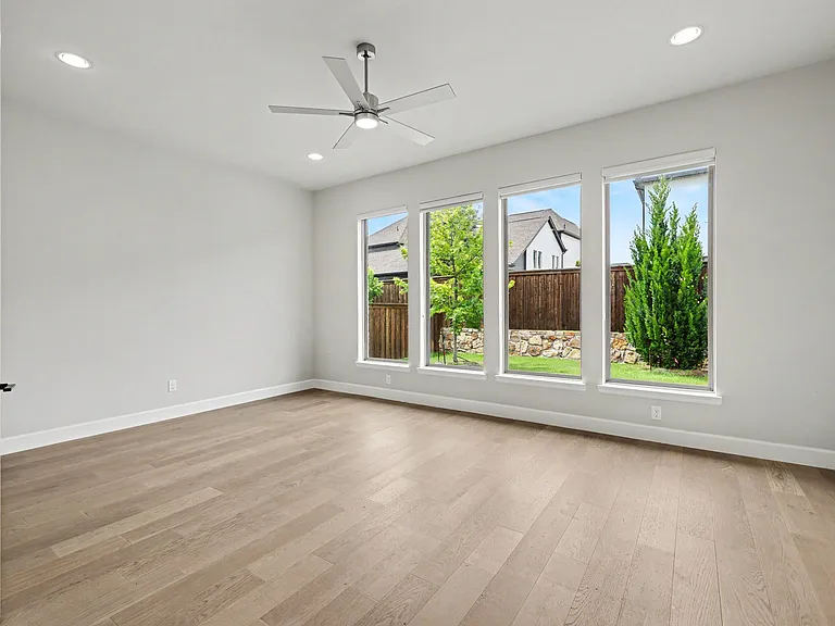 2200 Shady Hill Dr — Photo 6
