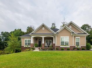 2964 Crescent Hill Dr NE, Corydon, IN