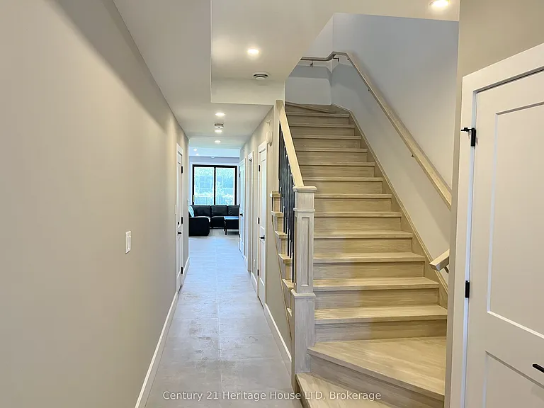 99A Moffatt St — Photo 3