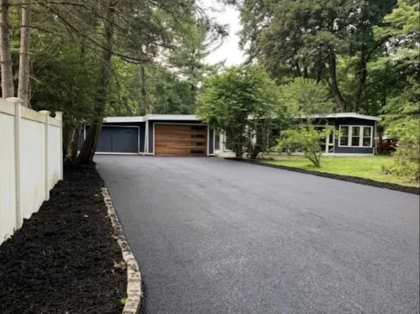 215 Cleveland Dr, Croton On Hudson, NY 10520