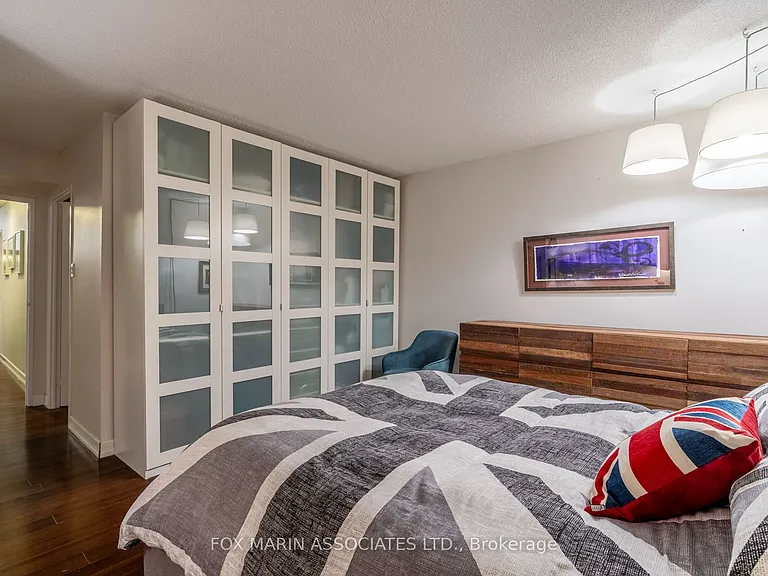 256 Jarvis St #10D — Photo 17