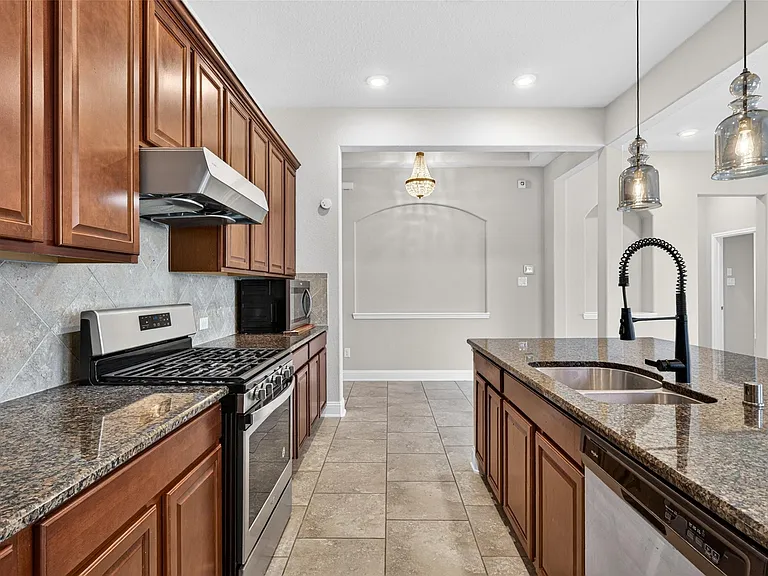 19202 Presa Canyon Dr — Photo 10