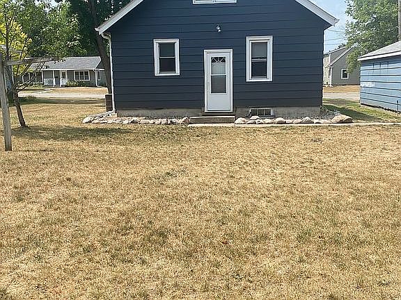 5th image of 407 SE 2nd St