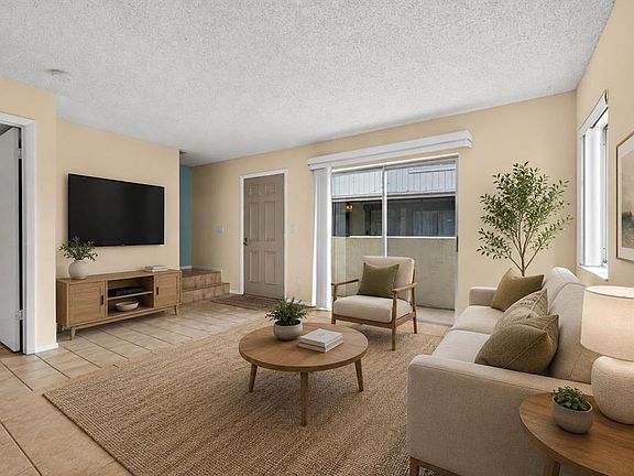 4th image of 2943 LICHEN LANE #B