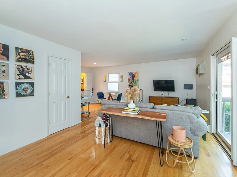 39 Harrison Ave #9 — Photo 3