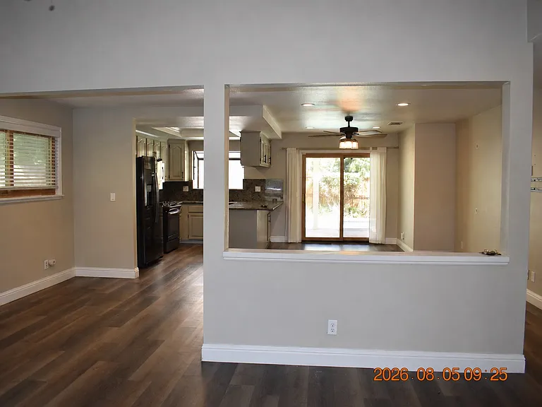 450 Buck Ave — Photo 4