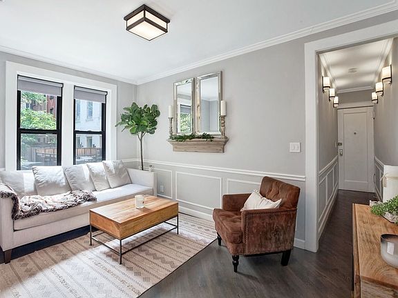 3rd image of 137 W 12th St #Ii