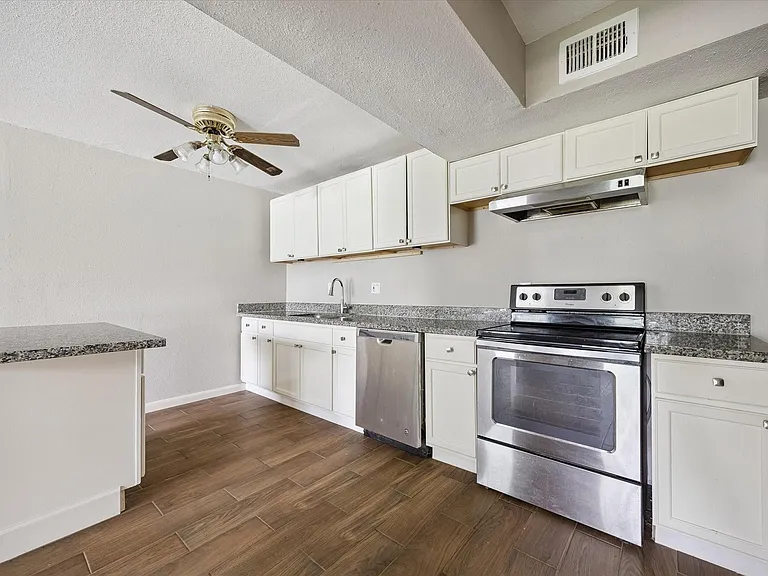 768 Memorial Mews St #1 — Photo 6