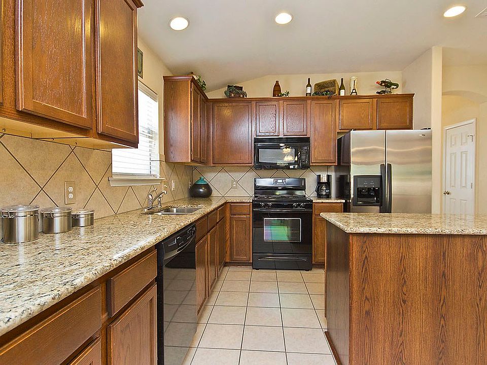 1st image of 1088 Giberson Way