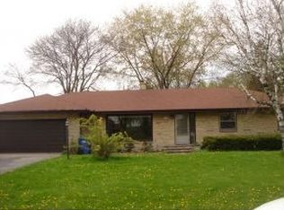 468 Spring Road Dr, Neenah, WI 54956