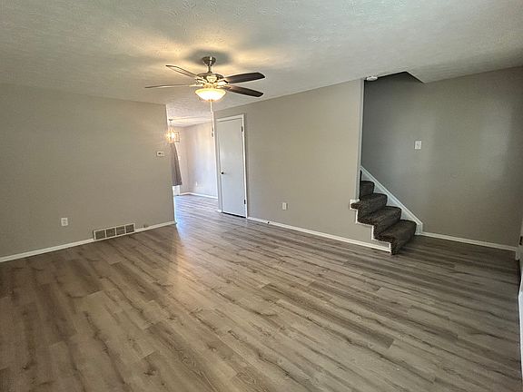 3rd image of 2846 Avati Dr