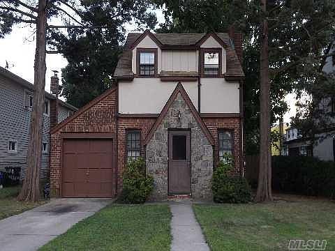 1st image of 74 Willow Ave