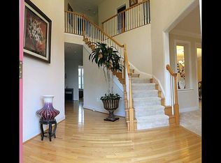 5378 Abernathy Ct, Fairfax, VA 22032