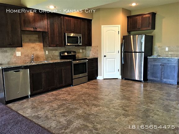 4th image of 3925 NW 94th St