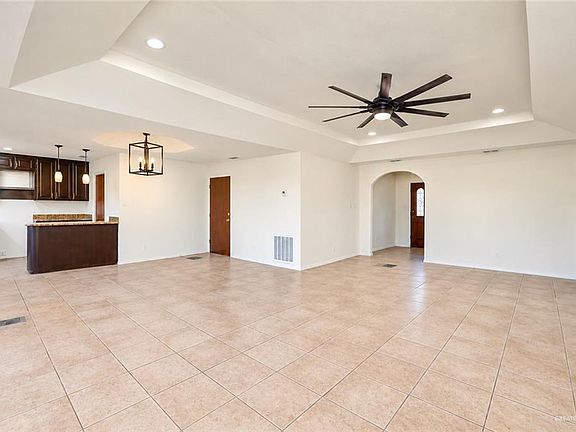 2nd image of 514 Baltic Ave