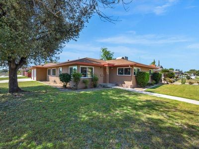 2137 N Jackson Ave, Fresno, CA, 93703