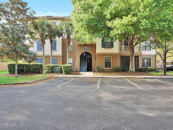 3rd image of 12700 BARTRAM PARK Boulevard #931