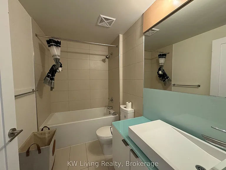 300 Front St W #3012 — Photo 20
