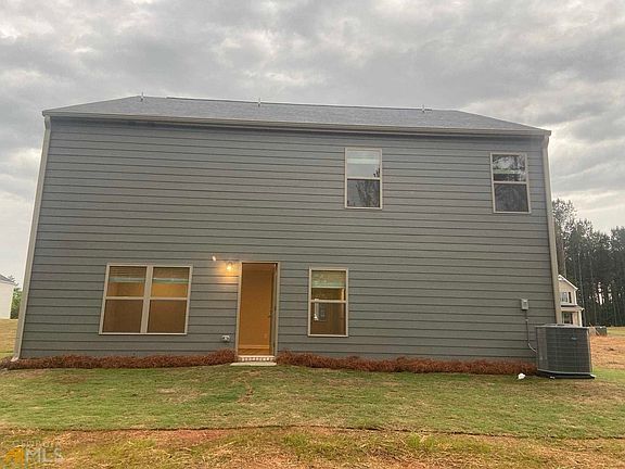 2nd image of 197 Woodlands Dr #114