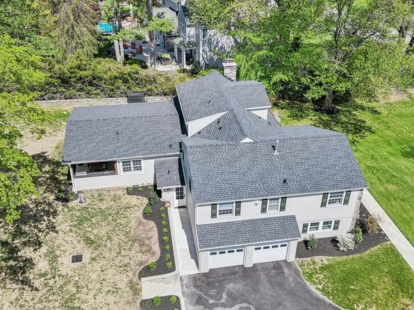 414 Barclay Rd, Bryn Mawr, PA 19010