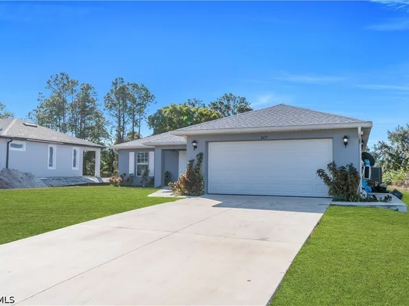 2617 53rd St W, Lehigh Acres, FL 33971