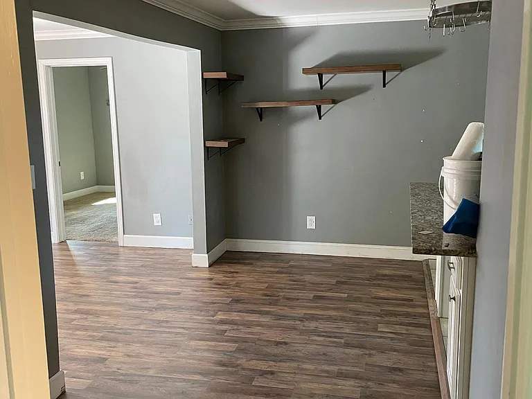 4707 E 3rd St — Photo 25