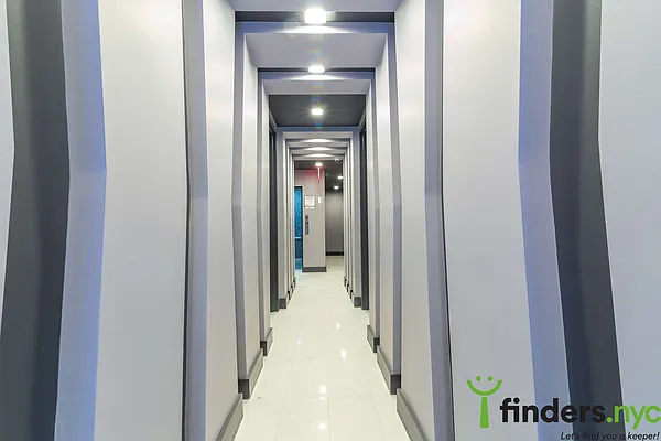 Rented by Clove Realty LLC | media 22