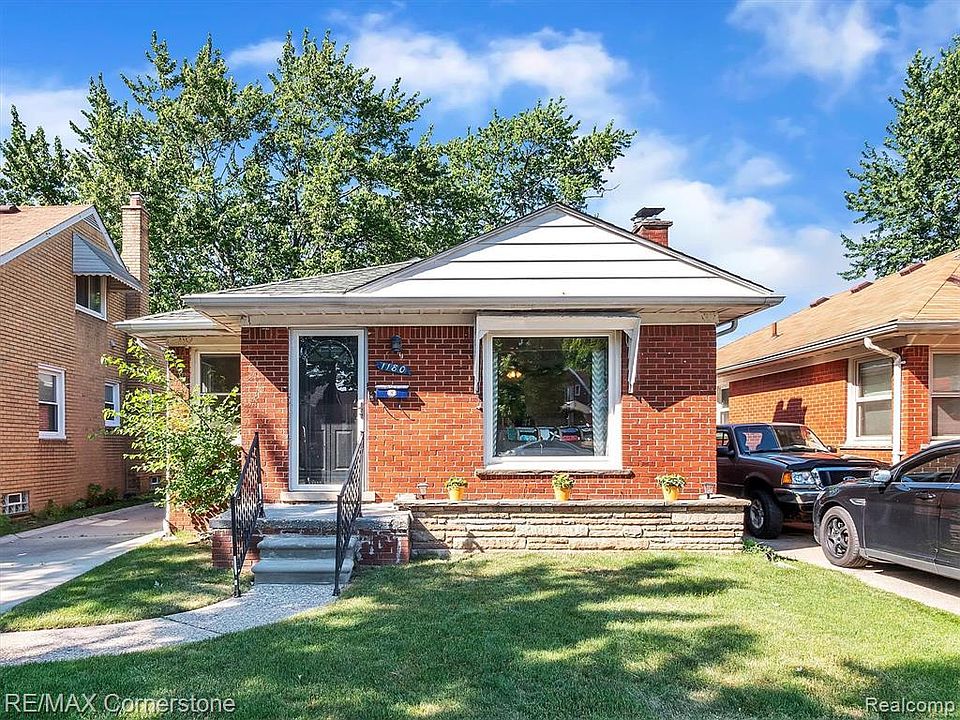 1st image of 1180 Farnham Ave
