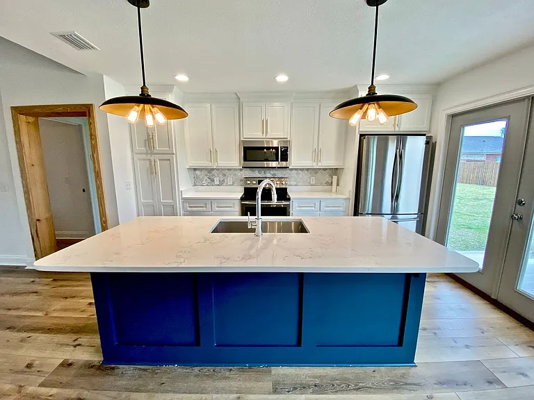 3630 Cedar Park Dr — Photo 2