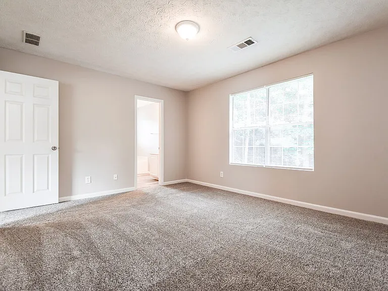 1322 Sandybrook Ct — Photo 12