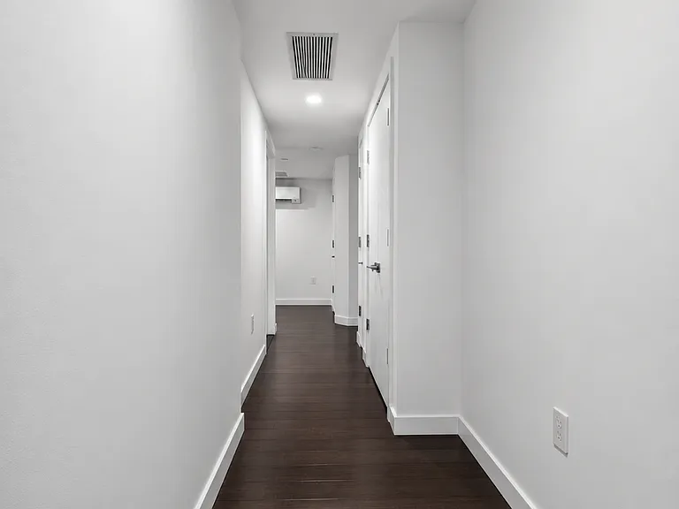 7 E 30th St #5B — Photo 15