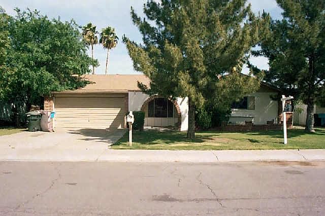 1st image of 4718 N LAUREL Lane
