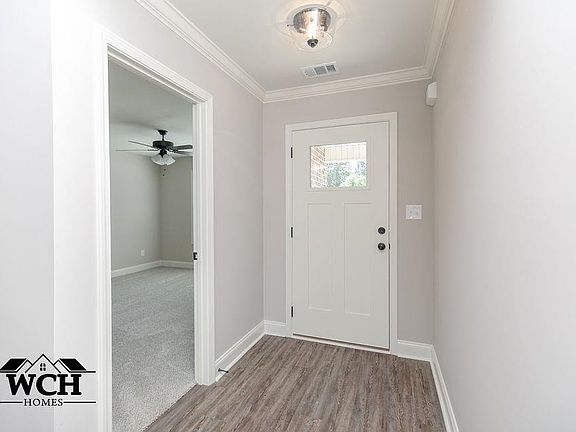 4th image of 219 Creek Cove Trl
