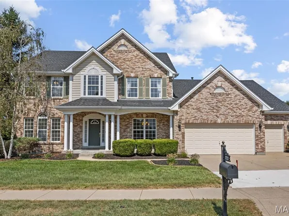 17835 Westhampton Woods Dr, Chesterfield, MO 63005