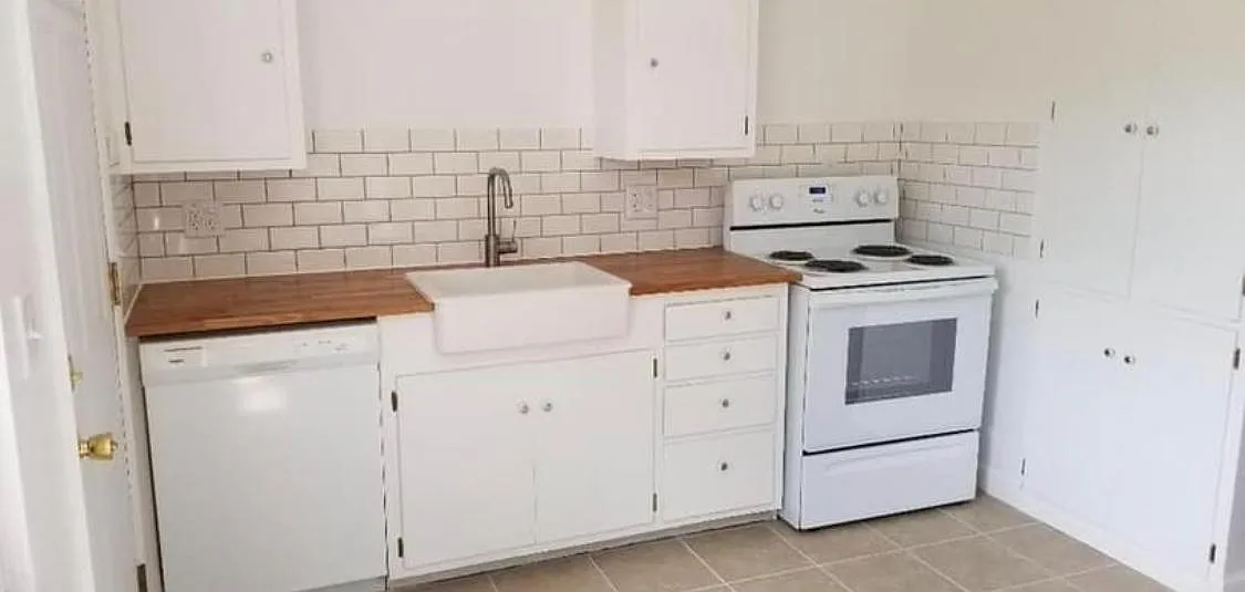 2 bed, 1000 sqft, $1,375 — Photo 3