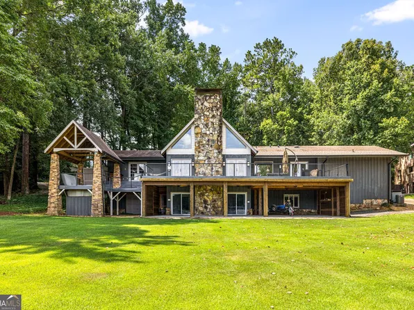 2202 Emerald Dr, Jonesboro, GA 30236