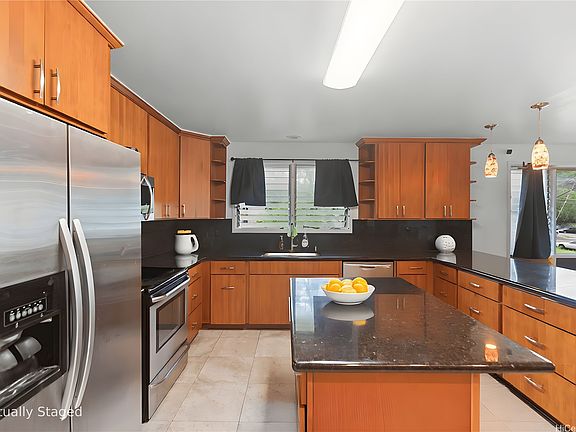 3rd image of 47-325 Ahuimanu Rd
