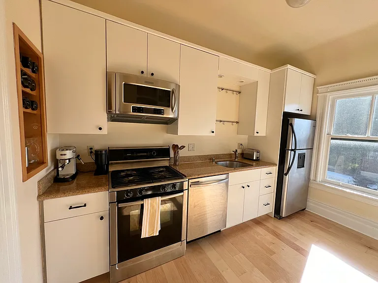 1128 Masonic Ave #A — Photo 9