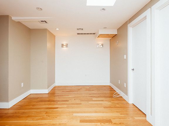 3rd image of 298 Gates Ave #3S