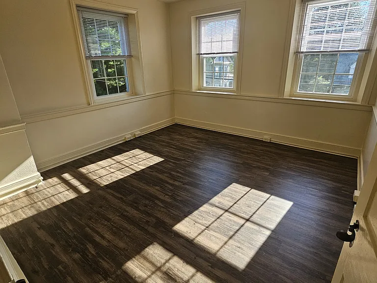 78 Main St — Photo 15