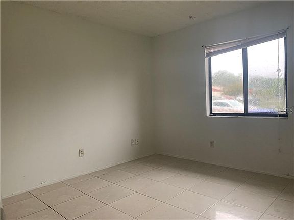 3rd image of 1930 Lawne Villa Ct