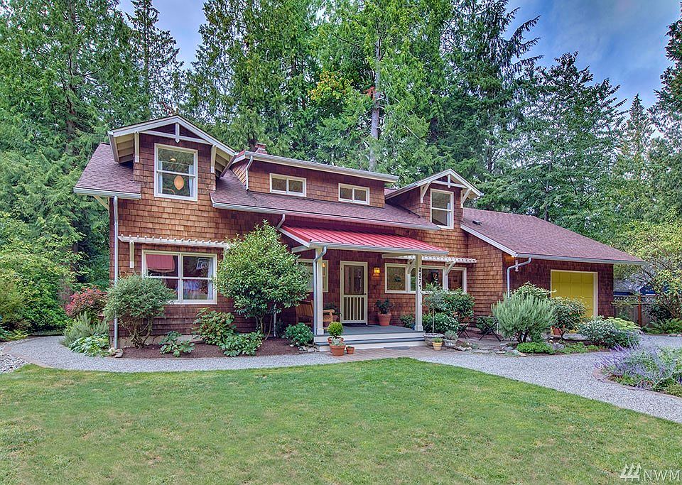 1st image of 8874 Woodbank Dr NE
