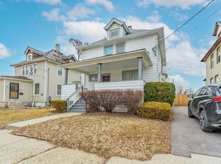 816 18th St, North Chicago, IL 60064