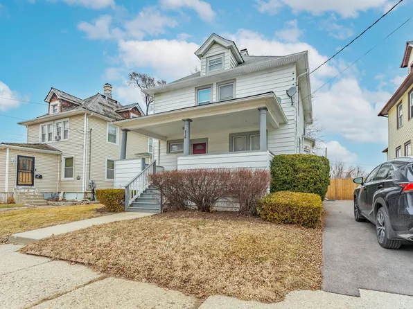 816 18th St, North Chicago, IL 60064