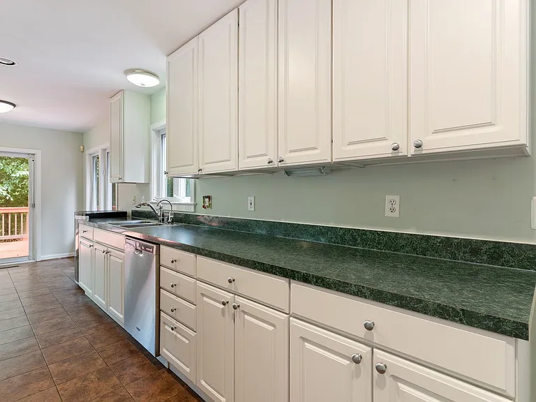 2206 N Taft St — Photo 7