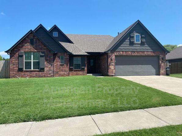 5312 Charleston Dr