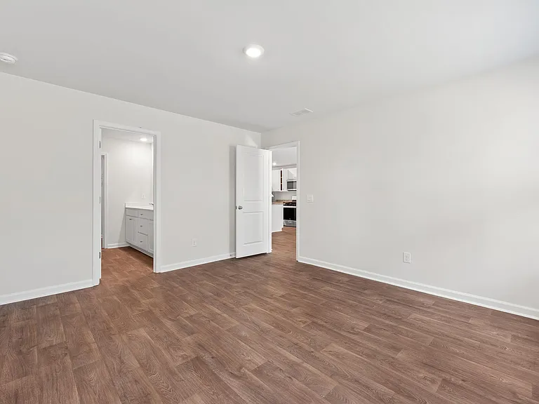 114 Haventree Ct — Photo 6
