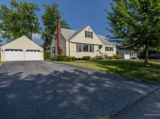 11 Woodfield Rd, Portland, ME 04102