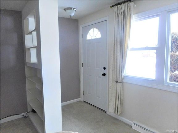 4th image of 78 Coronation Dr